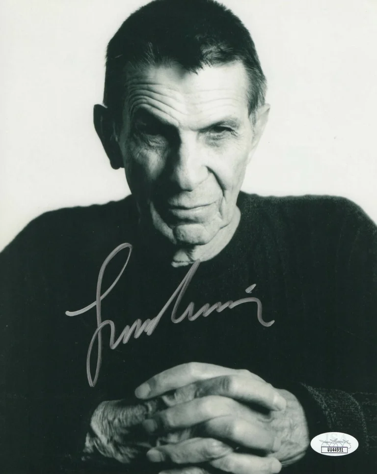 LEONARD NIMOY SIGNED AUTOGRAPH 8X10 PHOTO - STAR TREK 'S SPOCK VERY RARE W/ JSA
