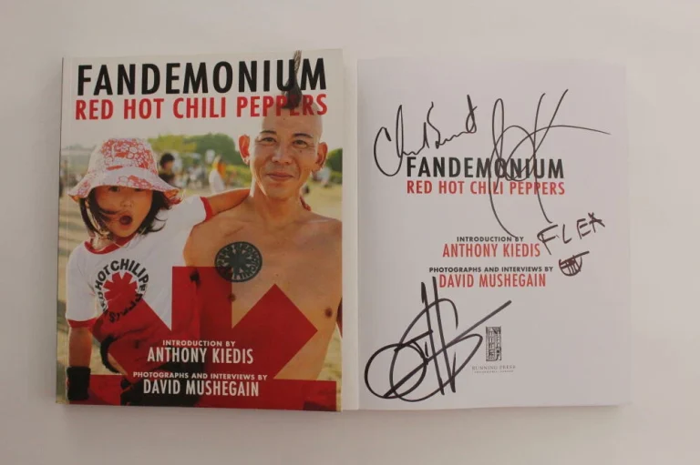RED HOT CHILI PEPPERS BAND (X4) SIGNED AUTOGRAPH FANDEMONIUM BOOK - VERY RARE!