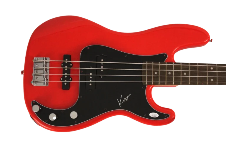 KRIST NOVOSELIC SIGNED AUTOGRAPH FENDER ELECTRIC BASS GUITAR NIRVANA W/ JSA COA