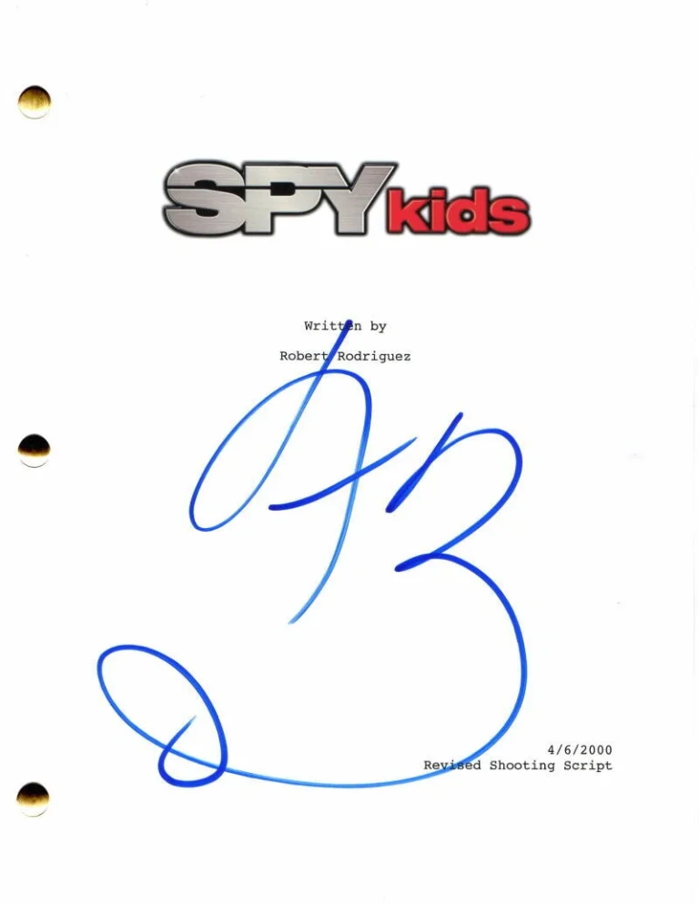 ANTONIO BANDERAS SIGNED AUTOGRAPH SPY KIDS FULL MOVIE SCRIPT - PUSS IN BOOTS
