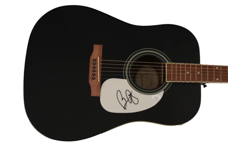 BRAD PAISLEY SIGNED AUTOGRAPH GIBSON ACOUSTIC GUITAR - MUD ON TIRES W/ JSA COA
