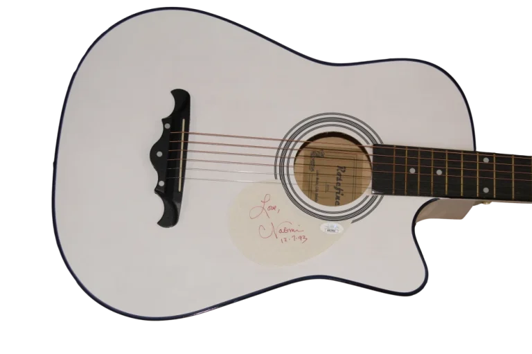 NAOMI JUDD SIGNED AUTOGRAPH ACOUSTIC GUITAR - COUNTRY MUSIC LEGEND THE JUDDS JSA