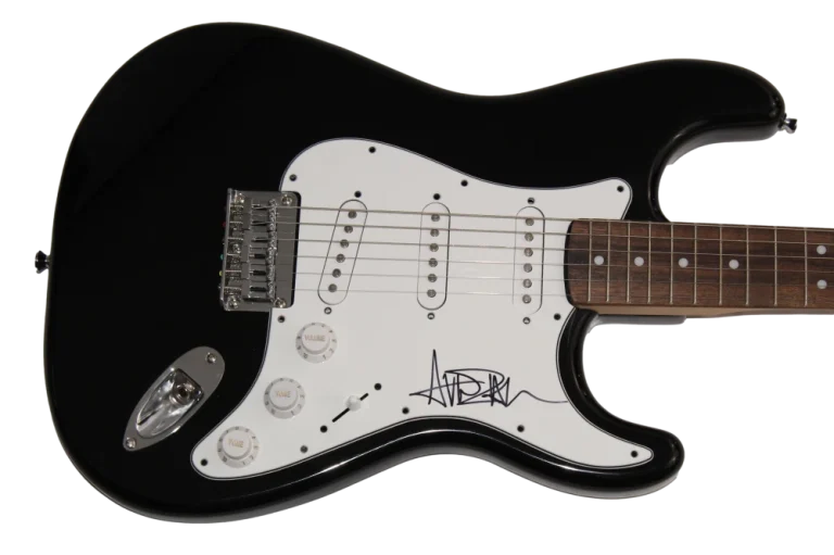 AVRIL LAVIGNE SIGNED AUTOGRAPH FENDER ELECTRIC GUITAR UNDER MY SKIN LET GO - JSA