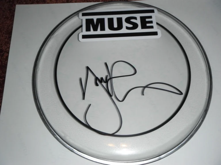 THE MUSE DOMINIC HOWARD SIGNED CLEAR DRUMHEAD