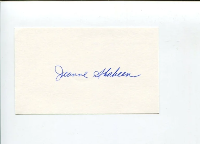 Jeanne Shaheen Governor of New Hampshire US Congress Senator Signed Autograph