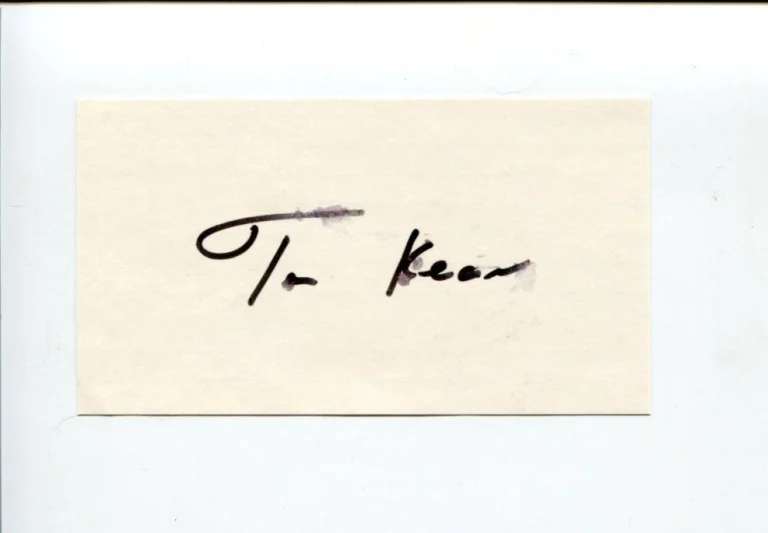 Thomas Tom Kean Chairmen 9/11 Commission Governor of New Jersey Signed Autograph