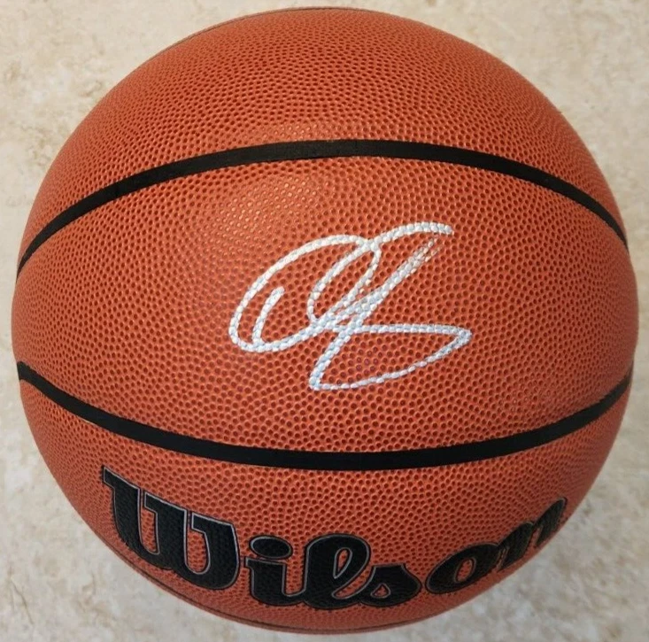 DeMar DeRozan Signed NBA Basketball w/ BAS COA #BH066394 Chicago Bulls Beckett