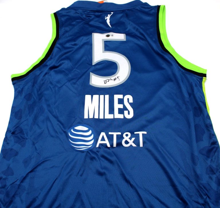 Olivia Miles Signed Minnesota Lynx Large Jersey W/Beckett BAS COA BY018637