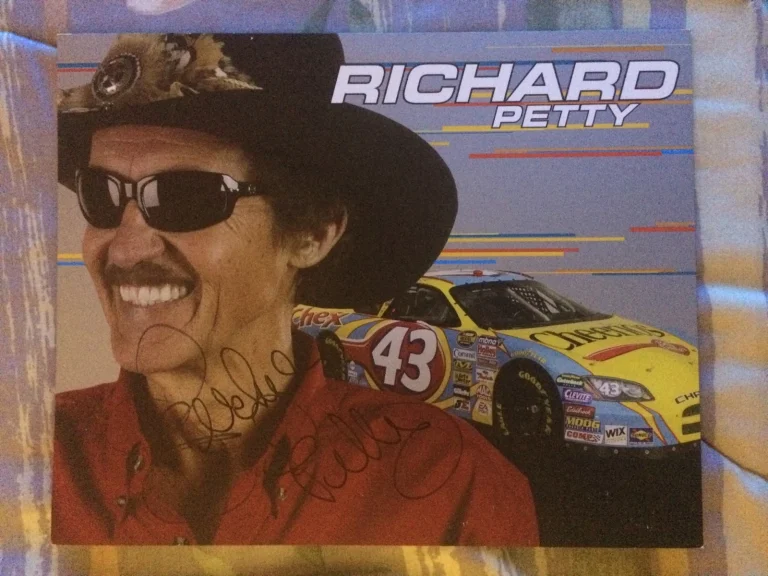 Richard Petty Signed Promo Card Nascar Autographed