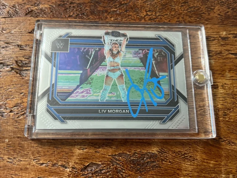 Liv Morgan IP Signed Prizm Card Psa Dna Autographed WWE