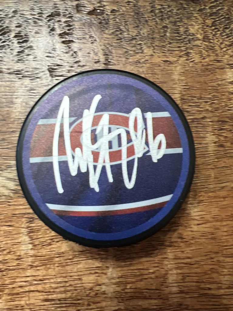 Martin St. Louis Signed Montreal Canadiens Puck PSA DNA  Autographed