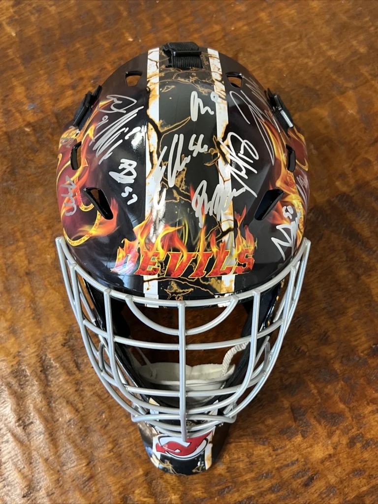 2023-24 New Jersey Devils Team Signed Helmet PSA DNA Coa Nico Hischier Mercer