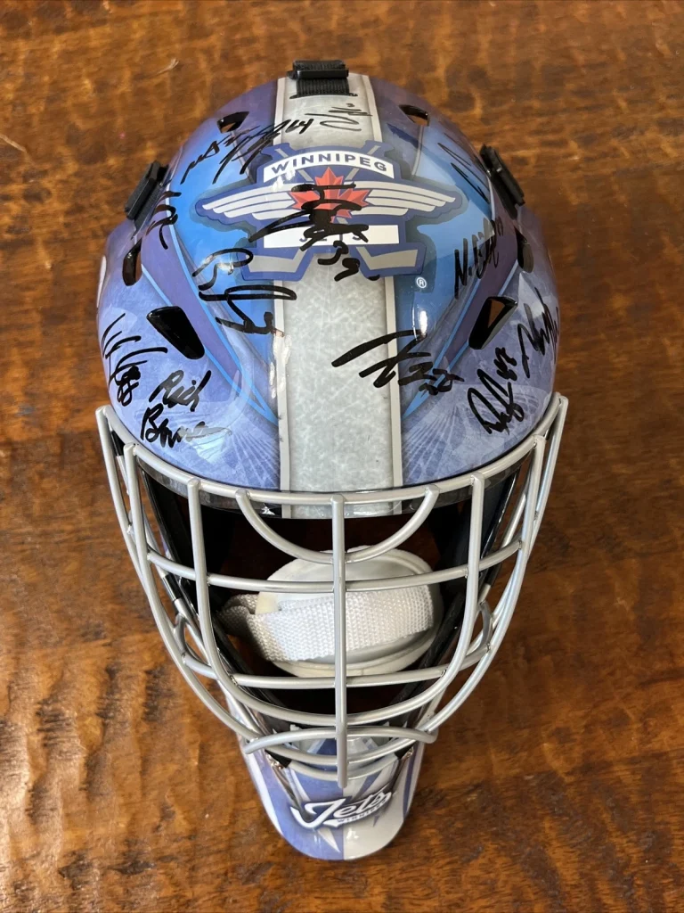 2023-24 Winnipeg Jets Team Signed Helmet PSA DNA Coa Connor Hellebuyck Lowry