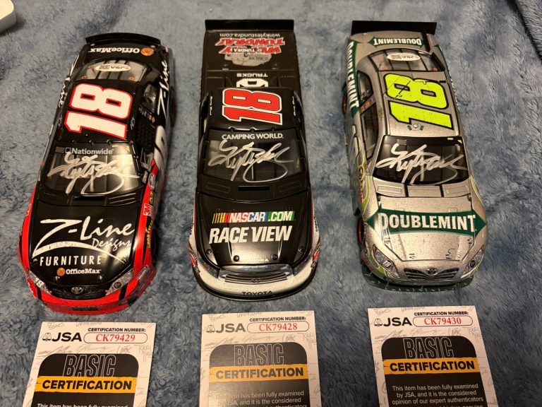 Kyle Busch Signed 2010 Bristol Sweep Set JSA Authentication COA 3 NASCAR Cars