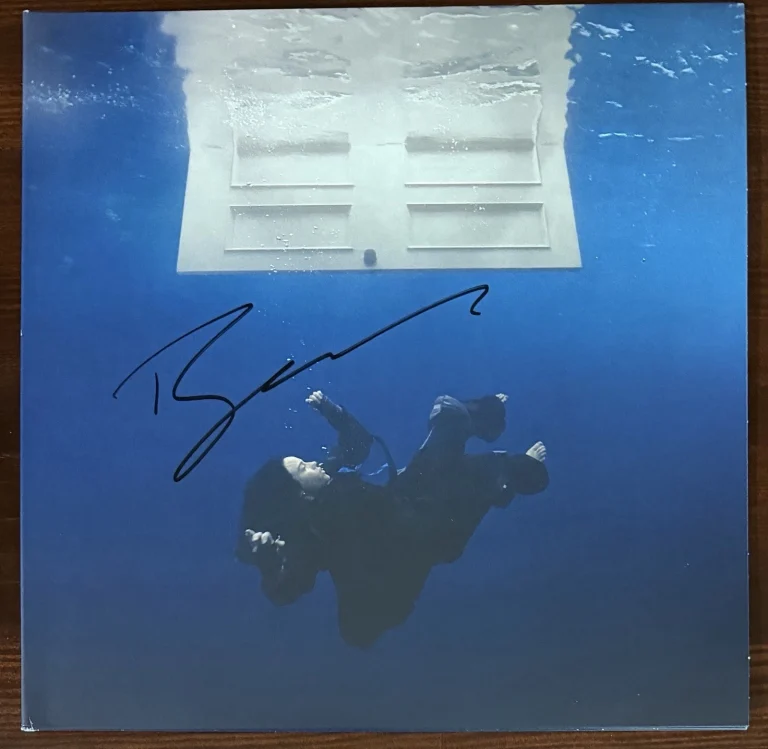 BILLIE EILISH HIT ME HARD & SOFT SIGNED BLUE VINYL COVER AUTOGRAPH PSA DNA COA