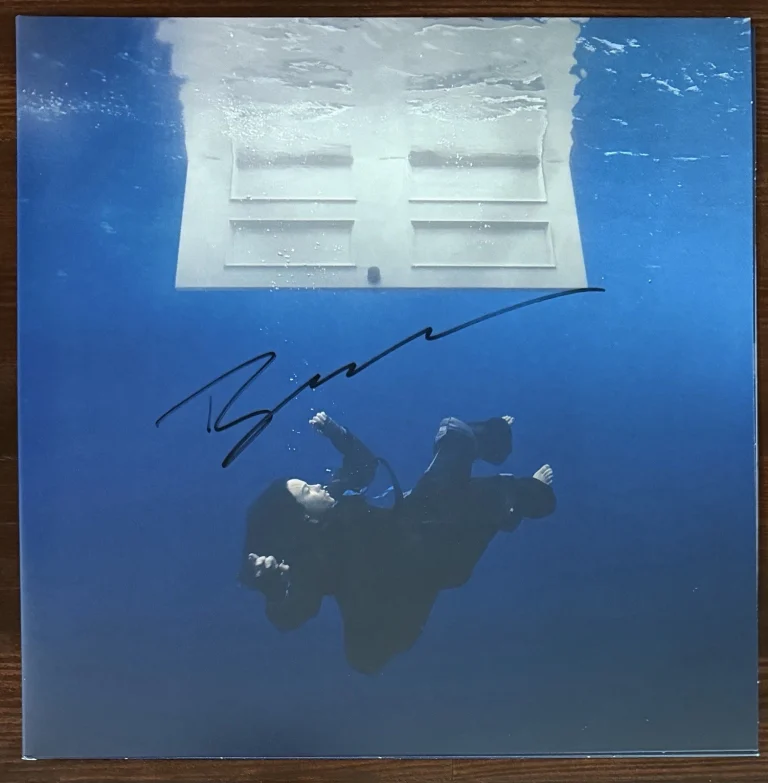 BILLIE EILISH HIT ME HARD AND SOFT SIGNED VINYL LP COVER AUTOGRAPH PSA DNA COA