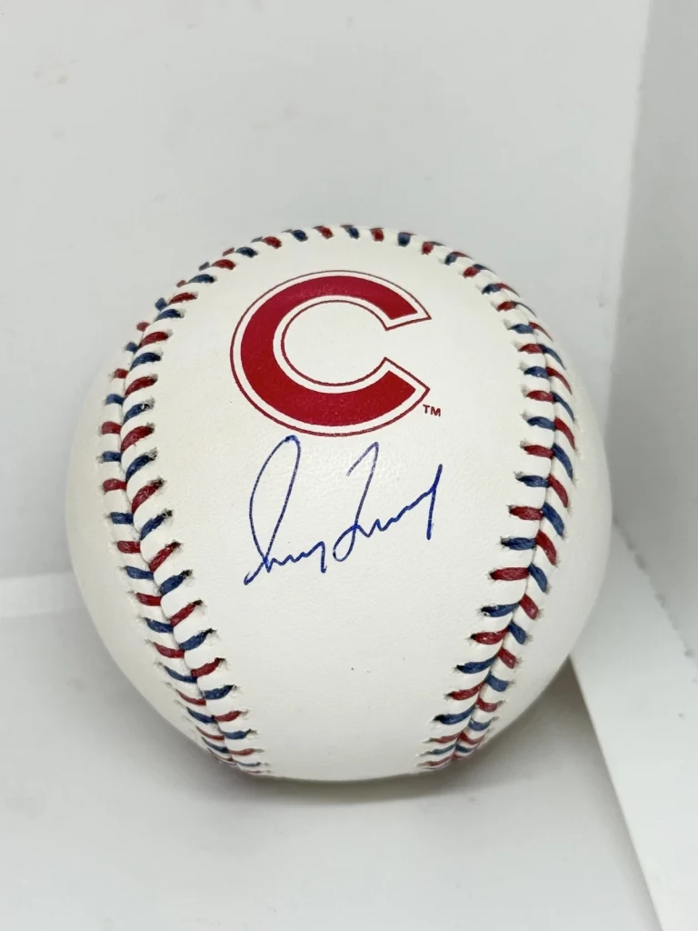 Greg Maddux signed Chicago Cubs Logo Baseball Ball Beckett Witnessed