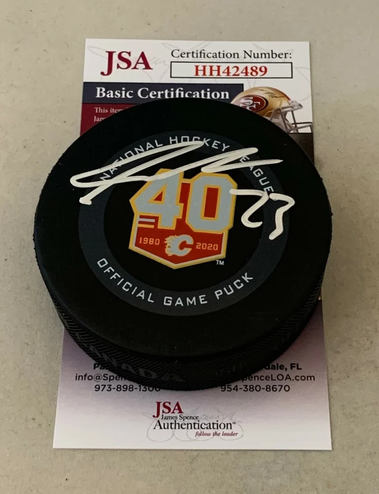 Sean Monahan signed Calgary Flames 40th Anniversary Game Puck autographed JSA