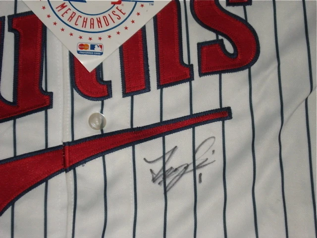 TSUYOSHI NISHIOKA AUTOGRAPHED JERSEY (TWINS) W/ PROOF!