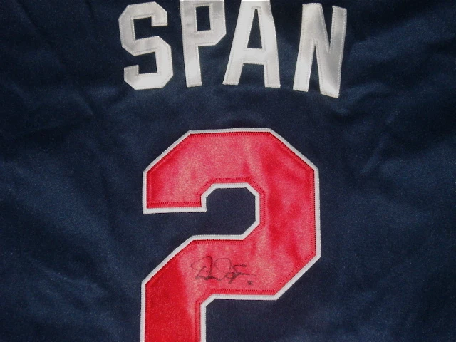 DENARD SPAN AUTOGRAPHED JERSEY (TWINS) W/ PROOF!
