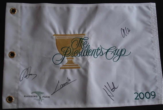 2009 PRESIDENTS CUP AUTOGRAPHED GOLF FLAG (W/ PROOF!)