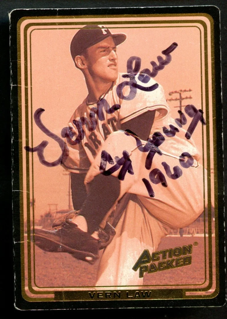 Vern Law #19 signed autograph auto 1992 Action Packed Baseball Card ~