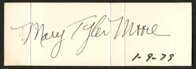 Mary Tyler Moore d2017 signed autograph Matchbook Cover Actress PSA Stickered