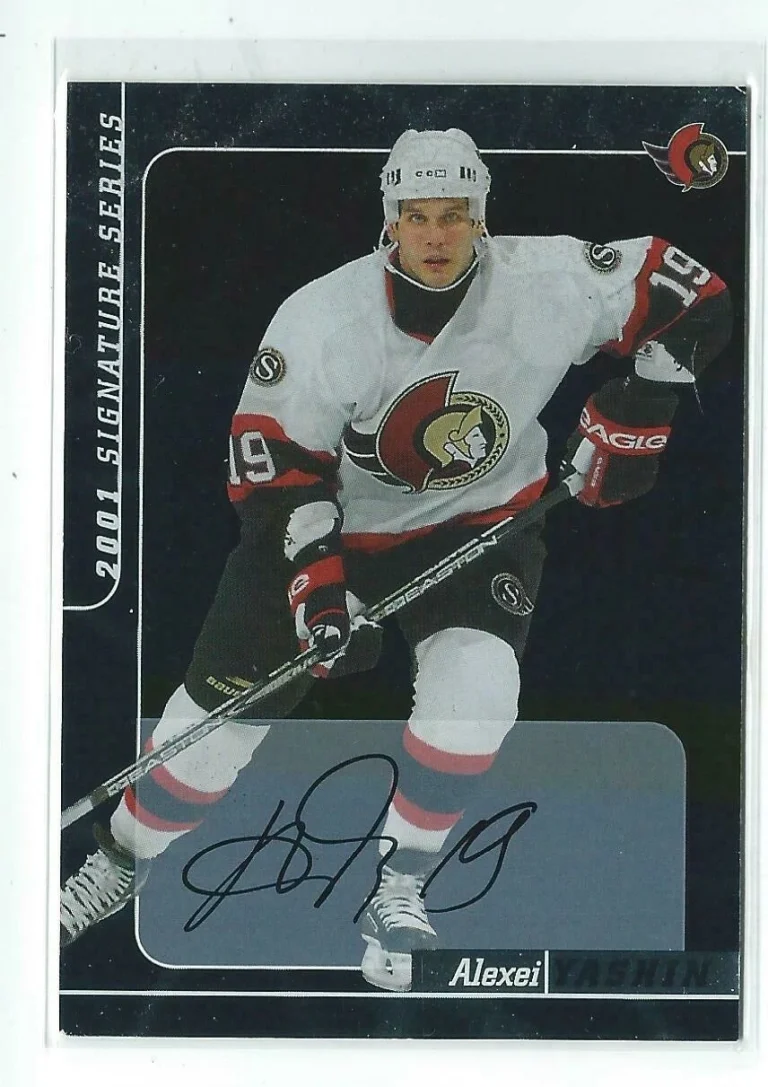 Alexei Yashin 2000/01 In The Game Signature Series Autograph Card #207