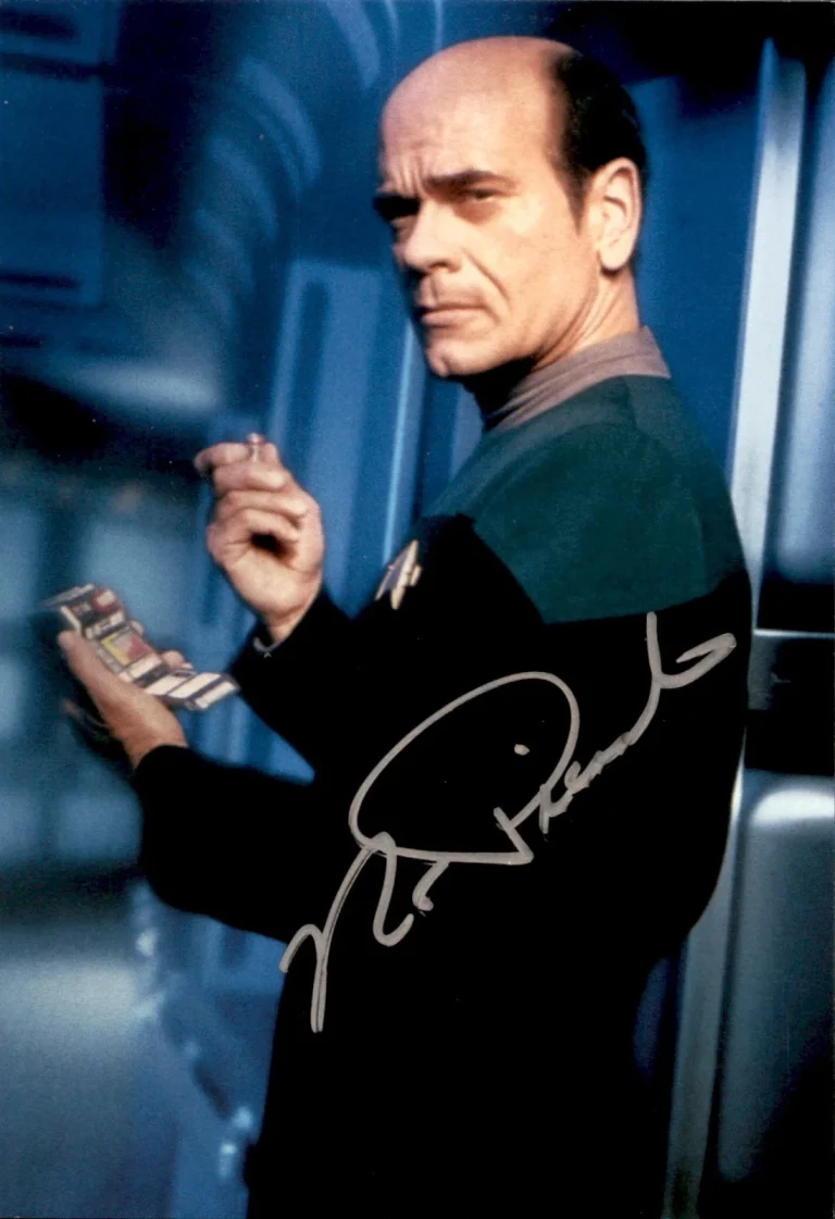 Robert Picardo Signed Star Trek Voyager The Doctor 4x6 Postcard Photo #1 JSA COA