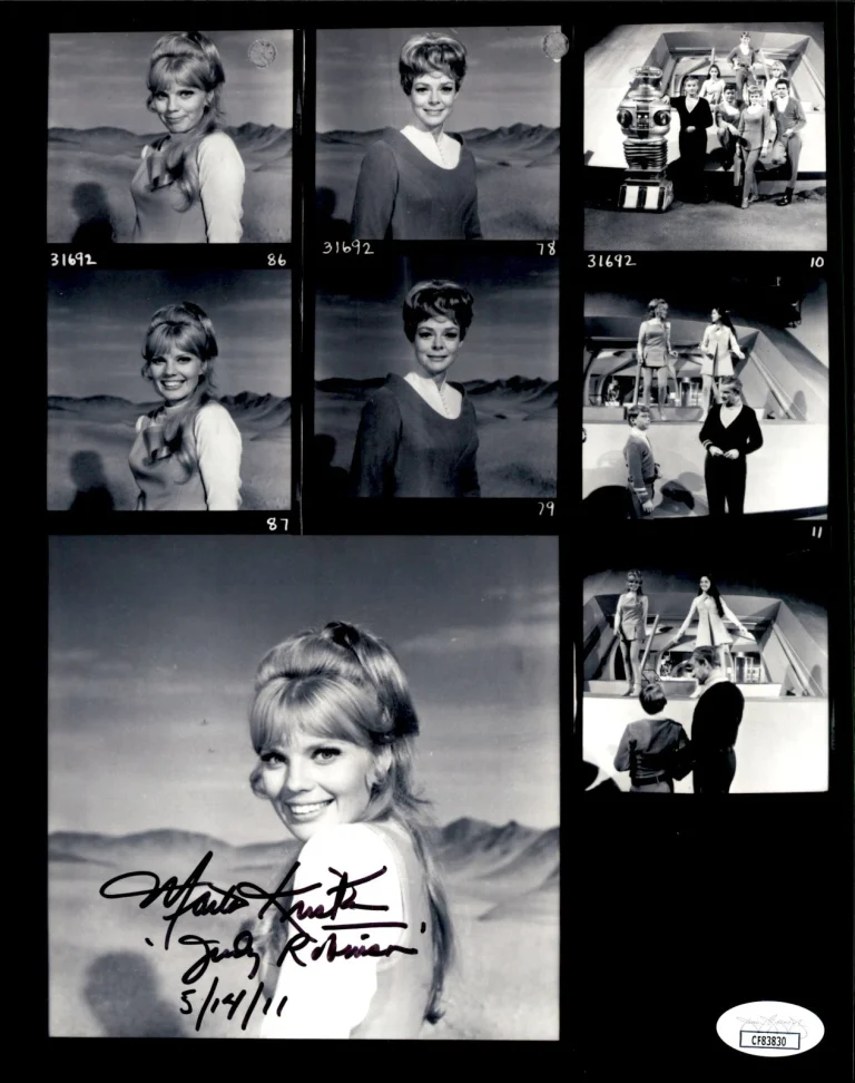 Marta Kristen Signed Inscribed Lost In Space 8x10 Photo #16 JSA COA