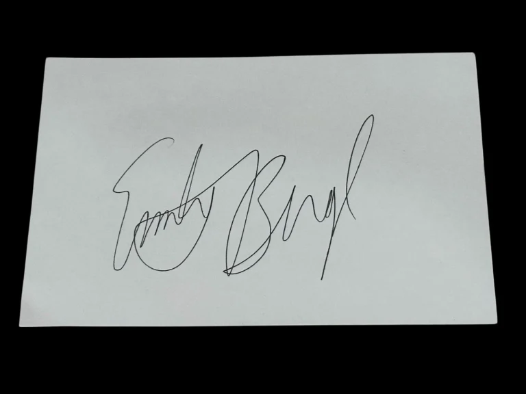 Emily Bergl Men in Trees Star Trek Carrie 2 Southland Taken Signed Autograph