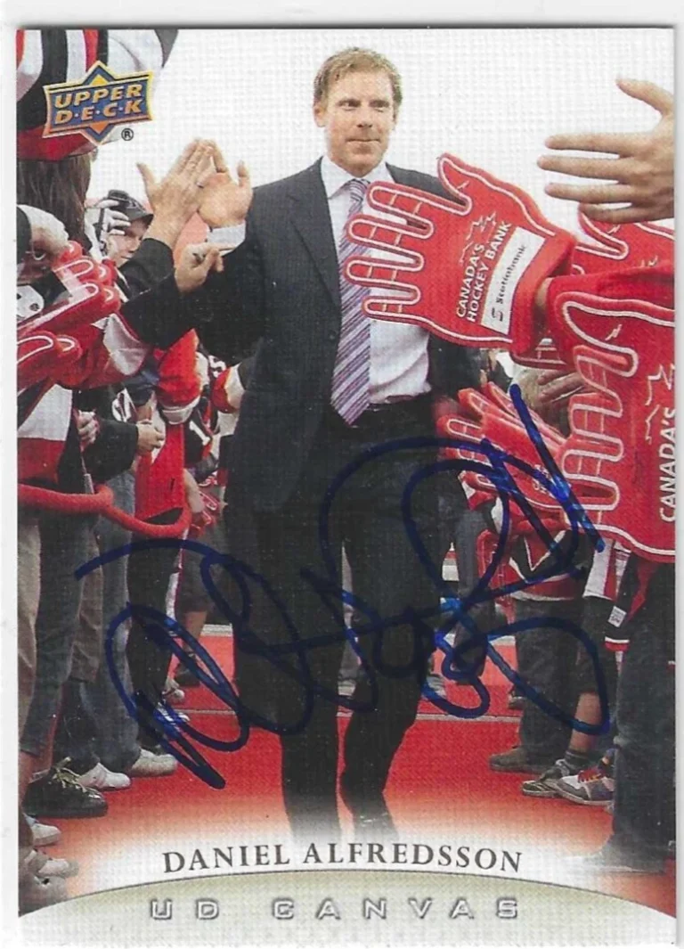 Daniel Alfredsson Signed 2011/12 Upper Deck Canvas Card #C174 Ottawa Senators