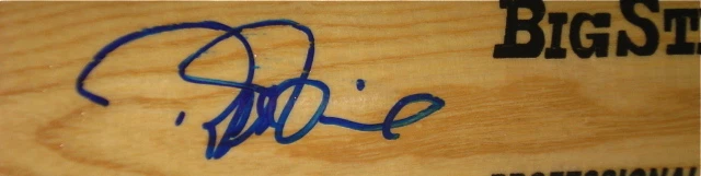 RAFAEL PALMEIRO AUTOGRAPHED BAT (500 HR CLUB) W/ PROOF!