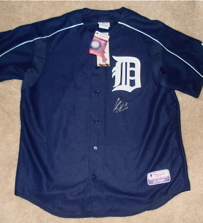 CURTIS GRANDERSON AUTOGRAPHED JERSEY (TIGERS) W/ PROOF!