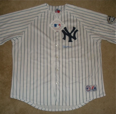 FRANCISCO CERVELLI AUTOGRAPHED JERSEY (YANKEES) PROOF!