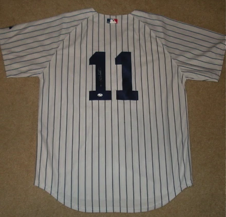 GARY SHEFFIELD AUTOGRAPHED JERSEY (YANKEES) W/ PROOF!