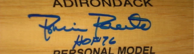 ROBIN ROBERTS AUTOGRAPHED BAT (PHILLIES HOF) W/ PROOF!