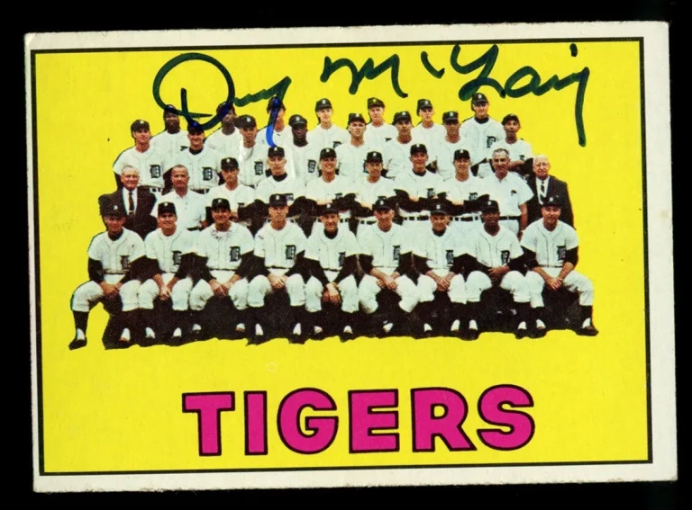 Denny McLain #378 signed autograph auto 1967 Topps Baseball Trading Card