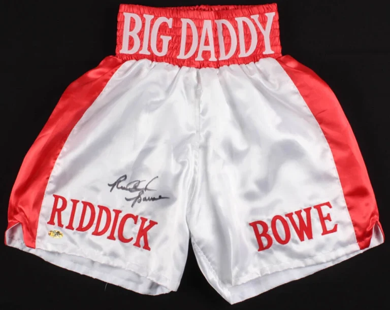RIDDICK BOWE AUTOGRAPHED BOXING TRUNKS (BIG DADDY) - MAB HOLOGRAM!