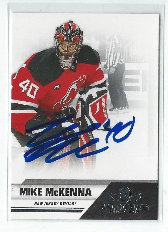 Mike McKenna Signed 2010/11 Panini Card #51