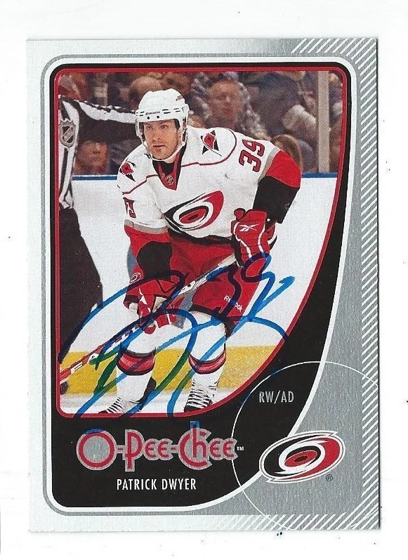 Patrick Dwyer Signed 2010/11 O-Pee-Chee Card #217