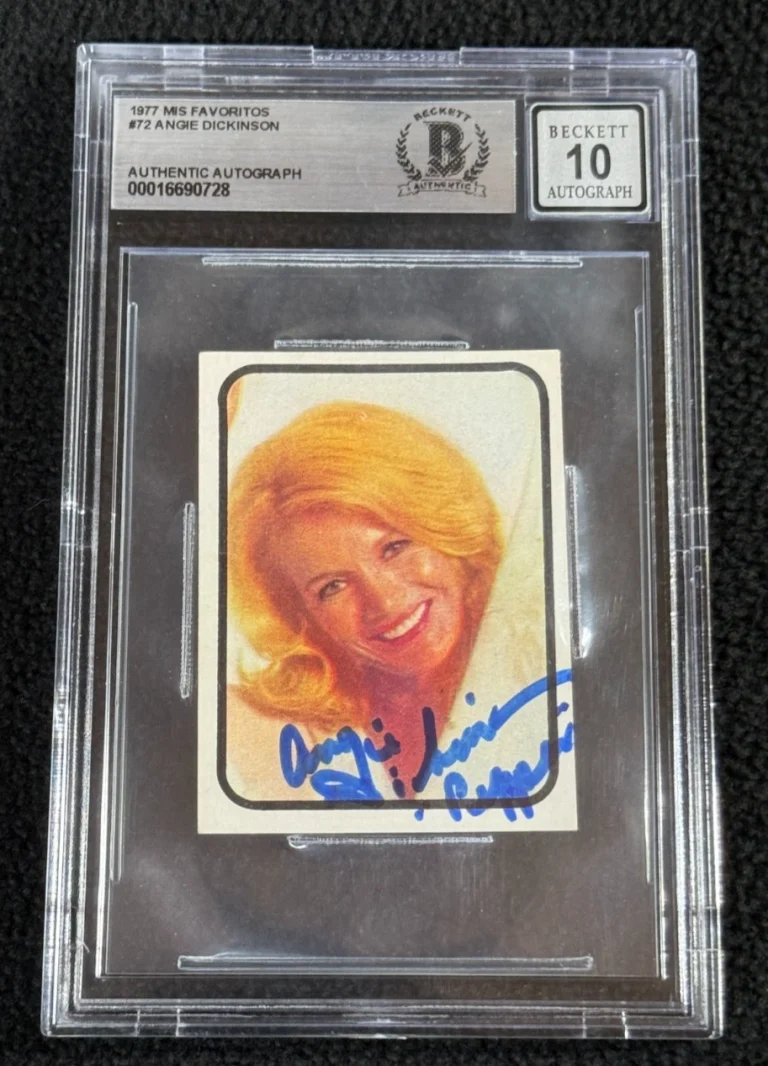 Angie Dickinson Signed 1977 Mis Favoritos Card #72 Beckett Certified Auto 10