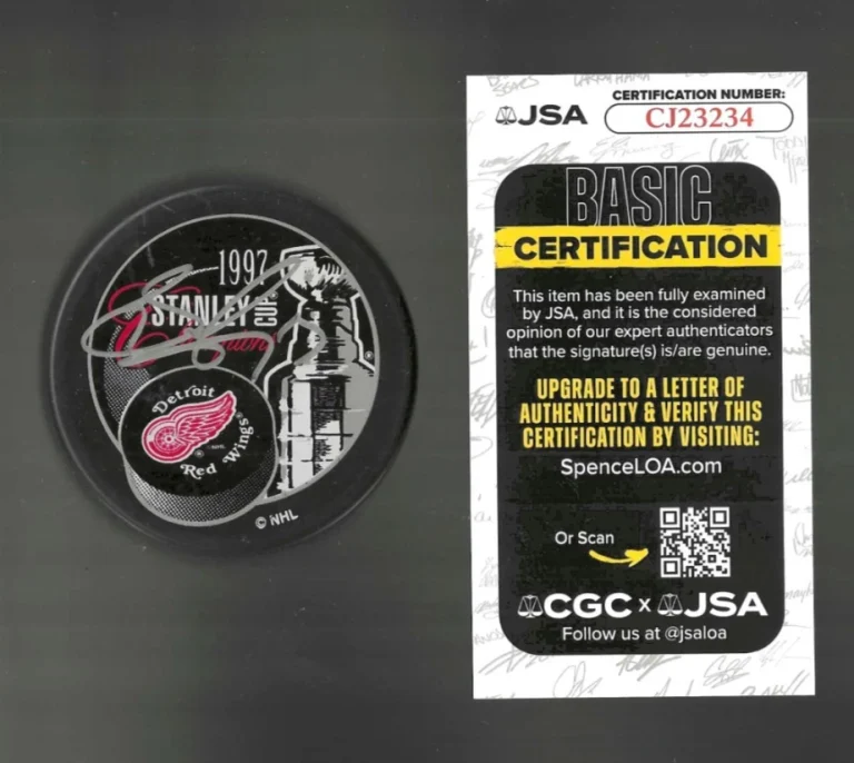 Vyacheslav Kozlov Signed Detroit Red Wings 1997 Stanley Cup Champs Puck JSA COA
