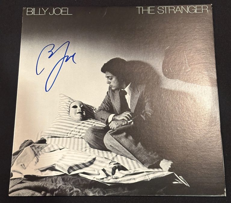 BILLY JOEL Signed The Stranger LP ALBUM COVER Beckett (BAS) LOA AUTO 10