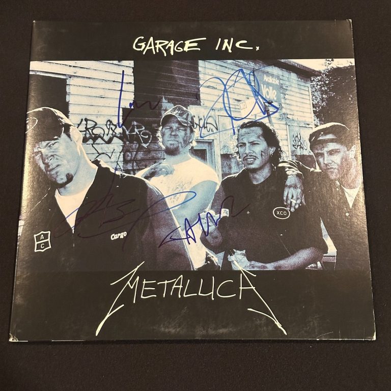 METALLICA Signed Garage Inc. LP ALBUM COVER Beckett (BAS) LOA - Complete
