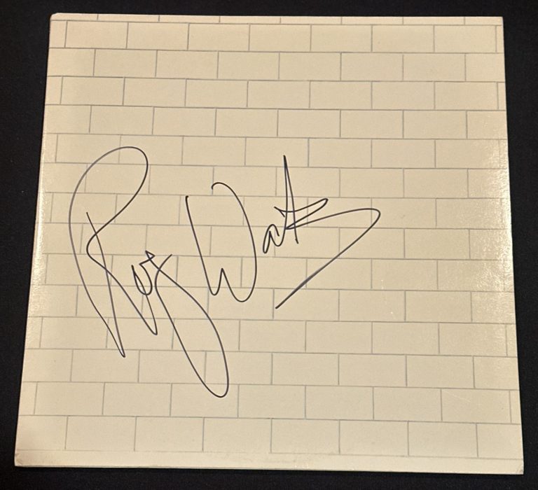 ROGER WATERS Signed Pink Floyd THE WALL LP ALBUM COVER Beckett (BAS) LOA
