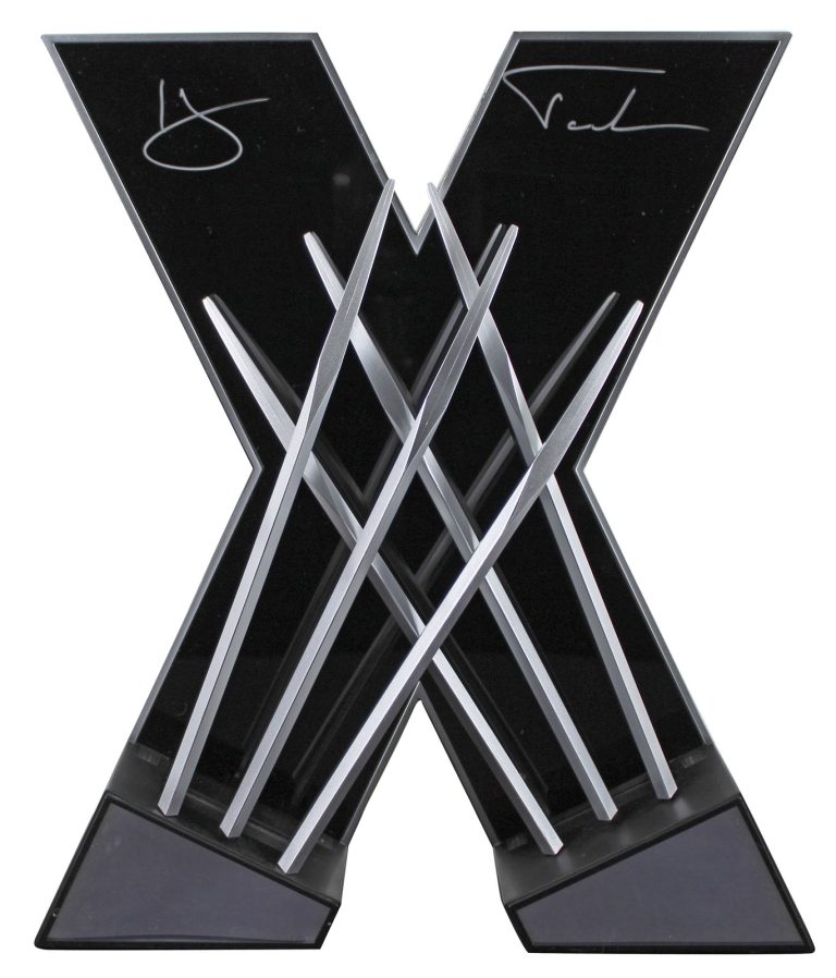 Hugh Jackman X-Men Wolverine Authentic Signed Prop Replica Claws Display BAS
