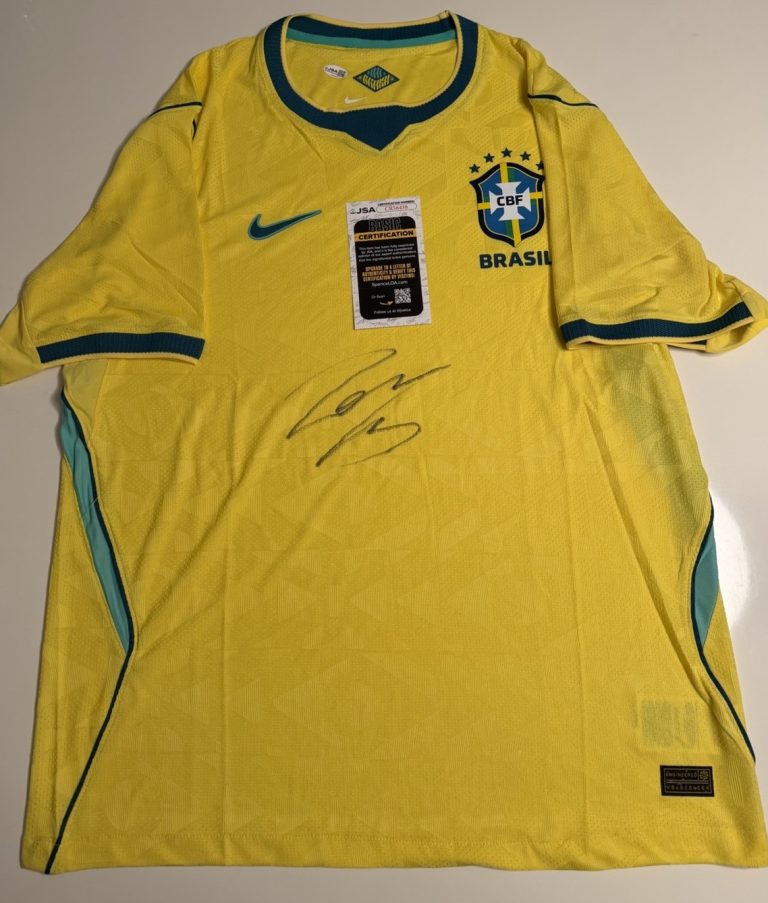 Roberto Carlos Brazil Autographed Jersey Star Real Madrid Legend JSA COA
