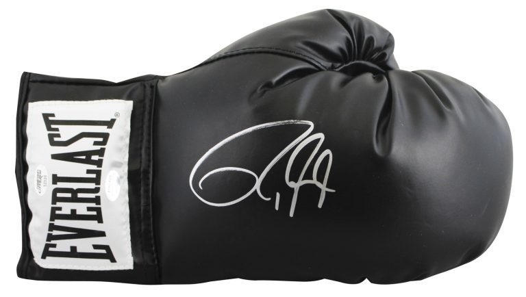 Roy Jones Jr. Signed Black Right Hand Everlast Boxing Glove BAS #BY103587
