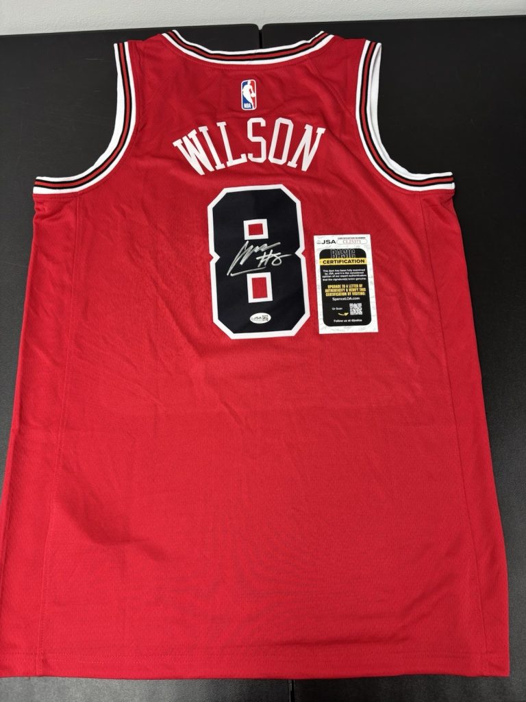Caleb Wilson Signed Autographed Chicago Bulls Jersey. JSA Coa